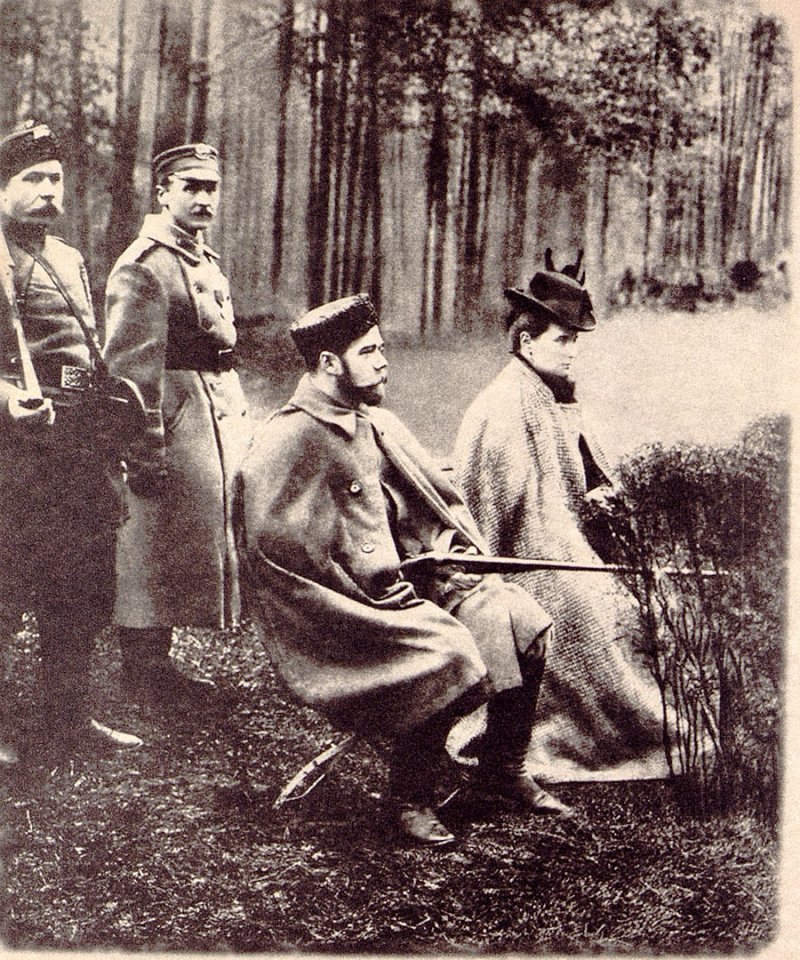 Николай II и Александра Фёдоровна на охоте 1900 года в Беловежской пуще