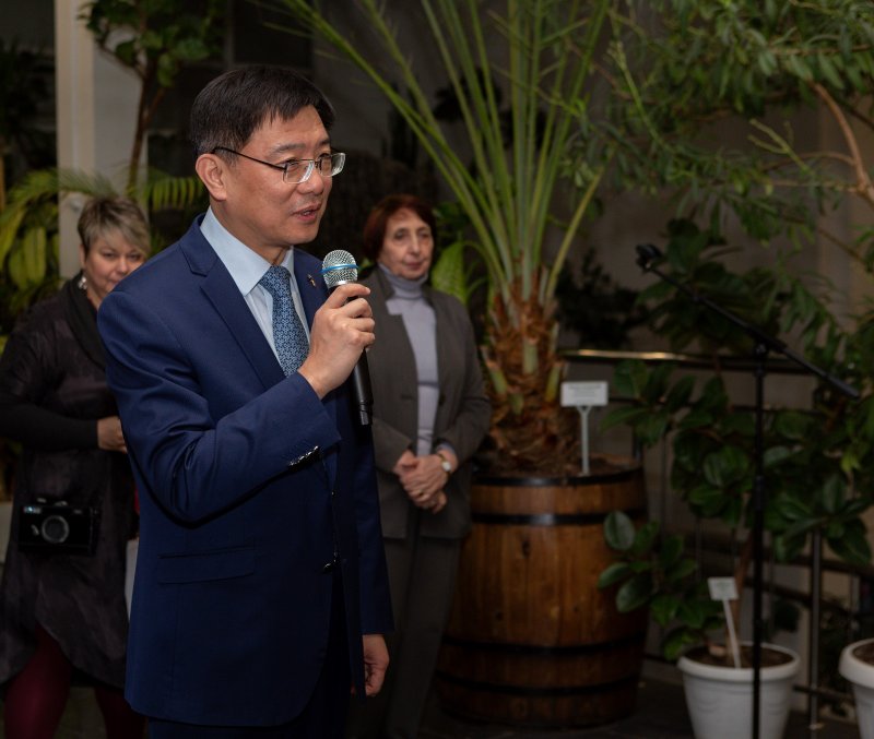 Торжественное открытие фотовыставки О Китае, далеком и близком