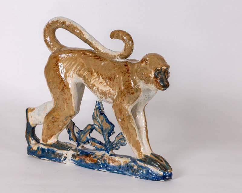 Е.С. Кузнецова. Обезьянка. 1996. Фаянс, соли, глазурь