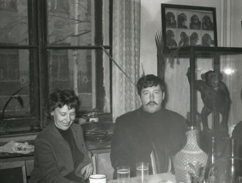 Заместитель директора по научной работе ГДМ В.М. Нежина и В.Ю. Решетов в Дарвиновском музее. 1971 – 1972 (из фондов ГДМ)