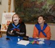 Волонтеры на празднике, посвящённому Всемирному Дню домашних животных