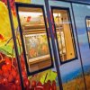 На Арбатско-Покровскую линию метро вышел поезд "Акварель" с работами российских художников-анималистов из фондов ГДМ