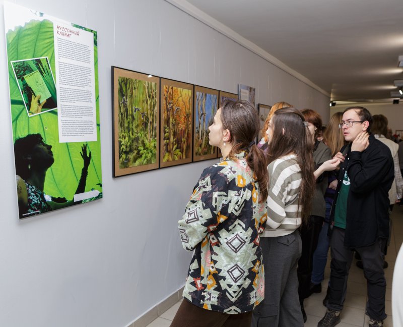 Выставка Ирины Семенюк «Ярче не бывает»