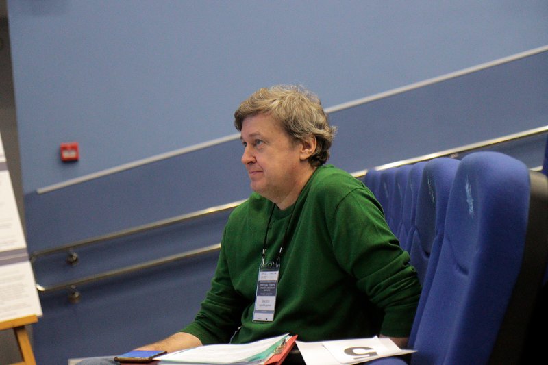 Сергей Яралов, участник и модератор