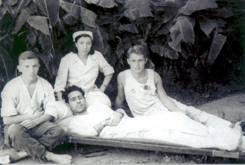 С. И. Алиханян в госпитале. 1944 год.