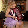 К Новому году торжественно открылась выставка «Земляничное окошко» Изостудии ГДМ